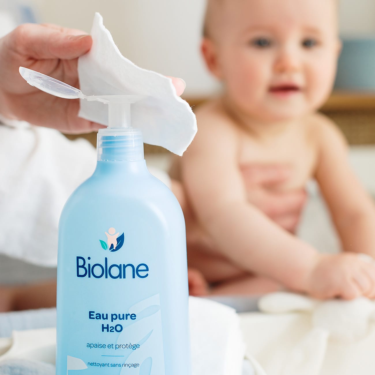 biolane-les-coffrets-wickelset-liniment-creme-wasser-pads image 3