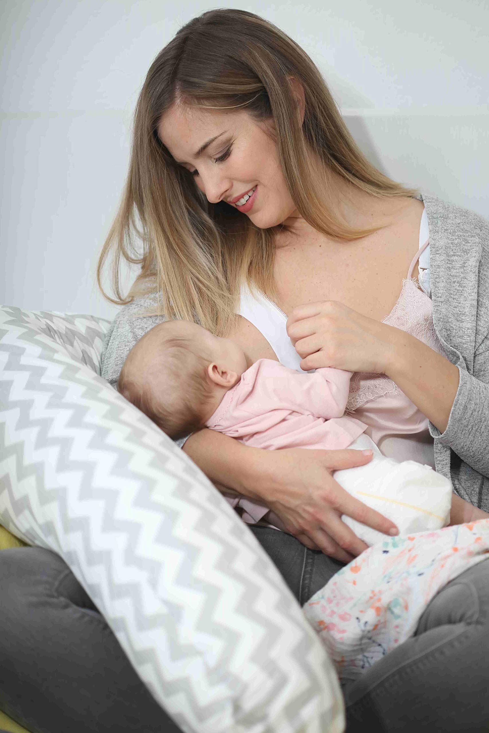 bella-mamma-stilleinlagen-einweg-90-st-klebepunkt image 5