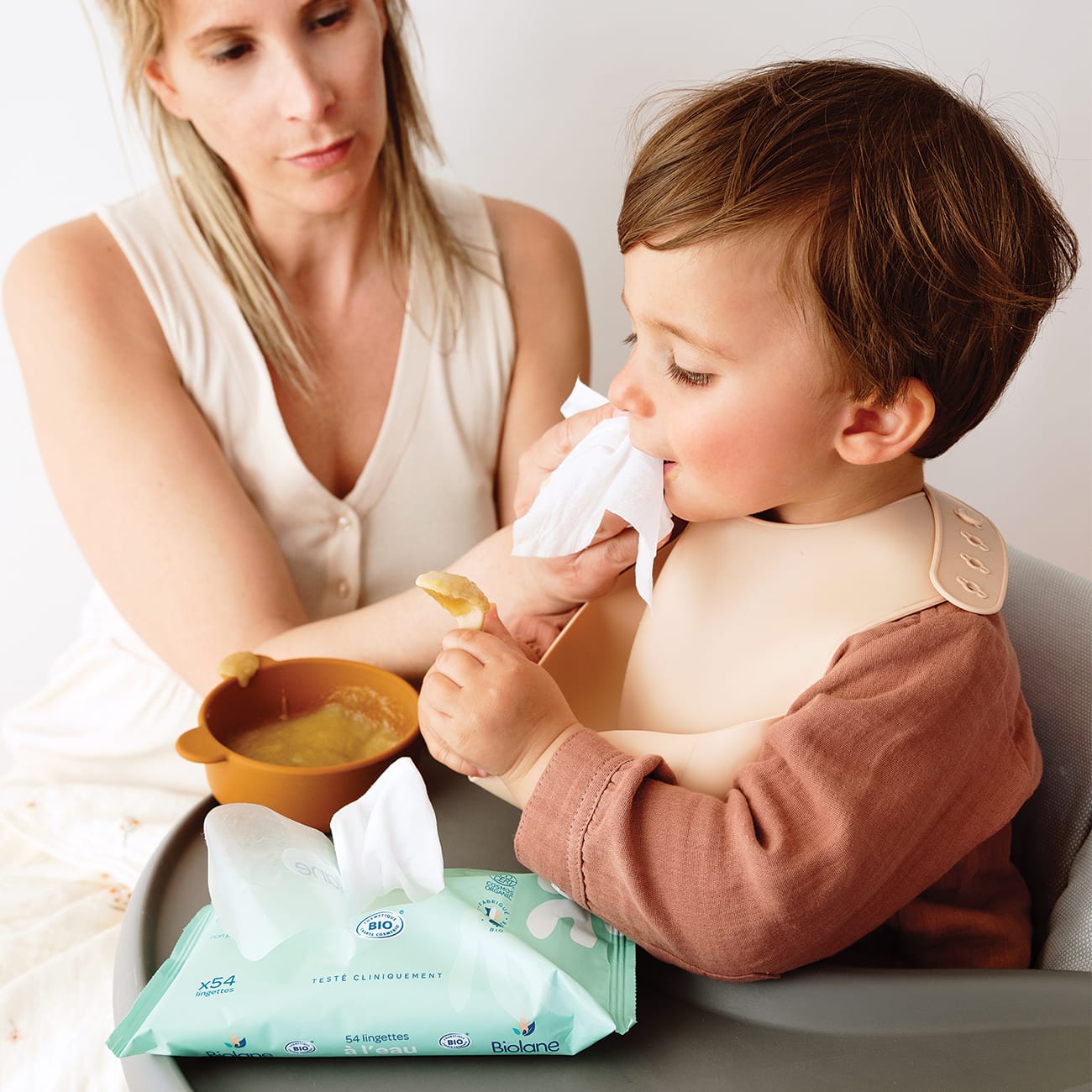 biolane-lingettes-l-eau-bio-baby-feuchtt-cher-54-t-cher-aloe image 2