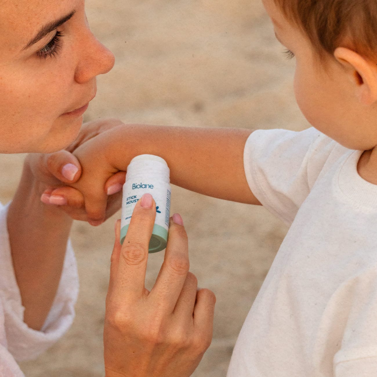 biolane-le-soin-anti-m-cken-stick-baby-m-ckenschutzstift-20-ml image 5