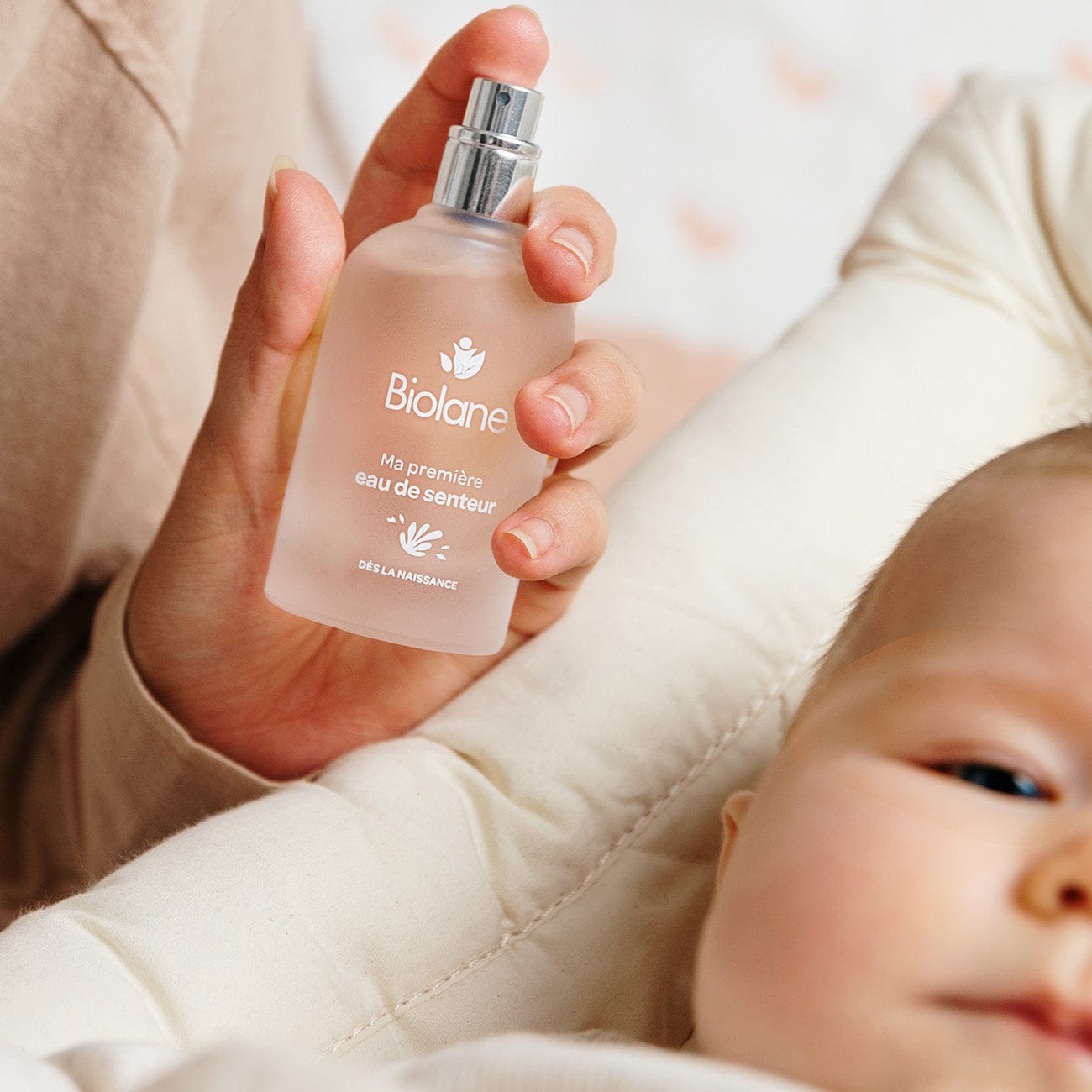 biolane-geschenkset-geburt-baby-pflegeset-mit-schnuller image 4