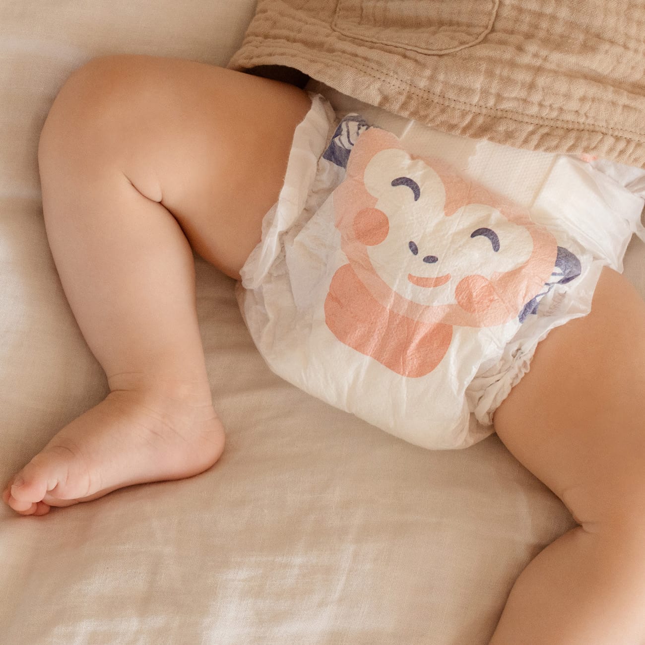 biolane-les-couches-babywindeln-gr-3-4-9-kg-52-st-12h image 3